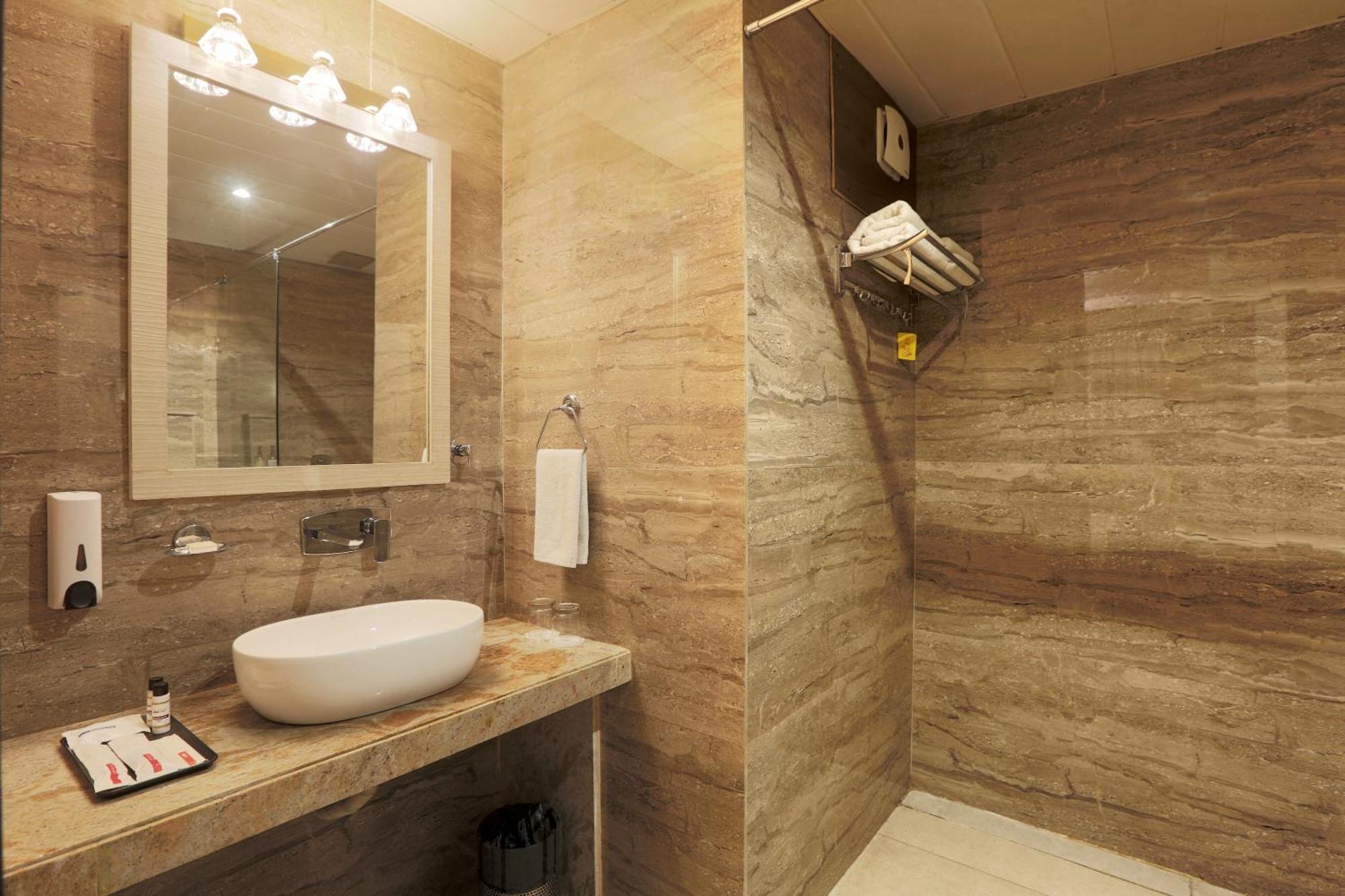 Hotel Aerostay Residency Igi Airport Delhi ニューデリー エクステリア 写真
