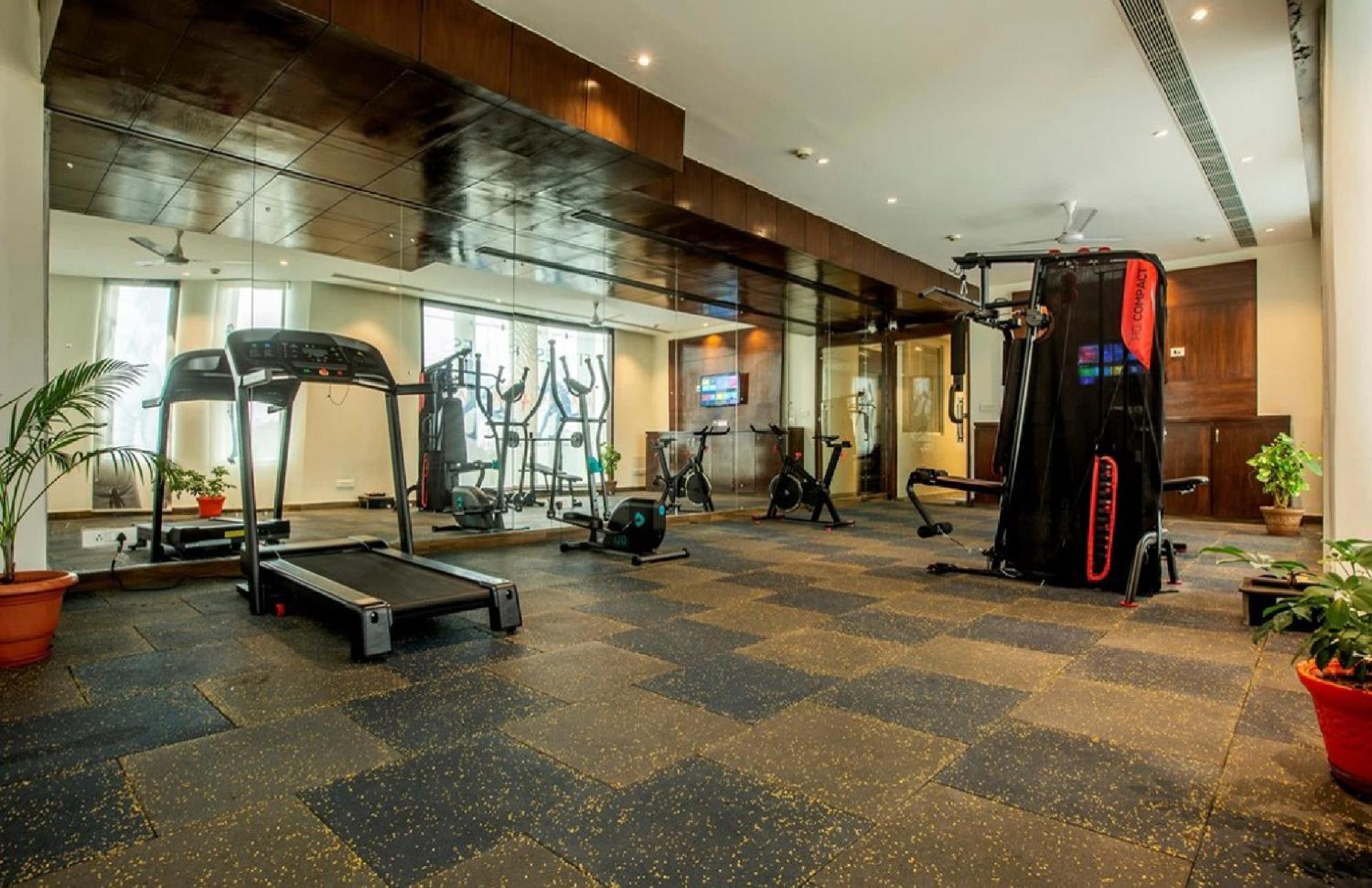 Hotel Aerostay Residency Igi Airport Delhi ニューデリー エクステリア 写真