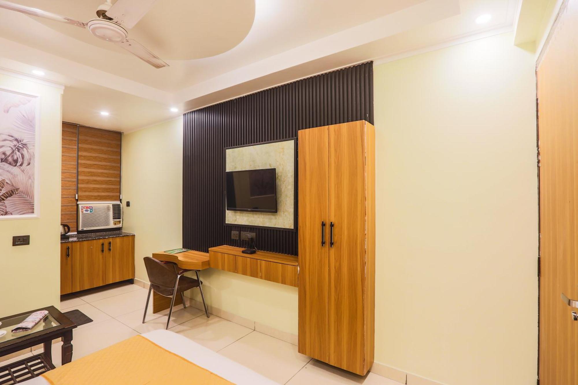 Hotel Aerostay Residency Igi Airport Delhi ニューデリー エクステリア 写真
