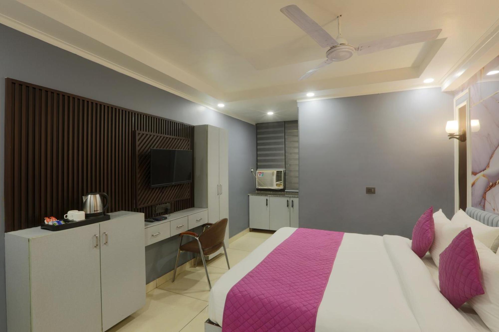Hotel Aerostay Residency Igi Airport Delhi ニューデリー エクステリア 写真
