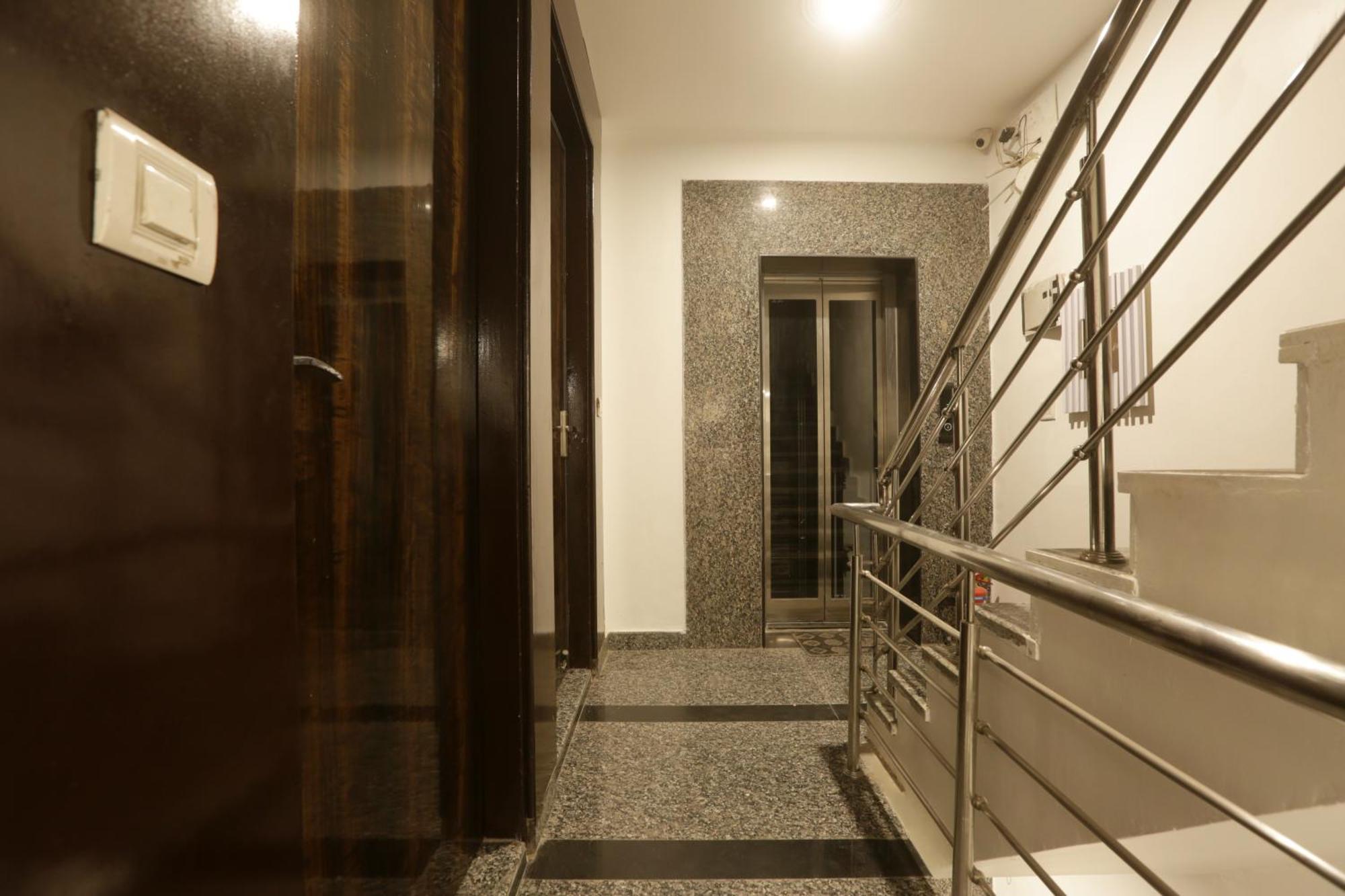 Hotel Aerostay Residency Igi Airport Delhi ニューデリー エクステリア 写真