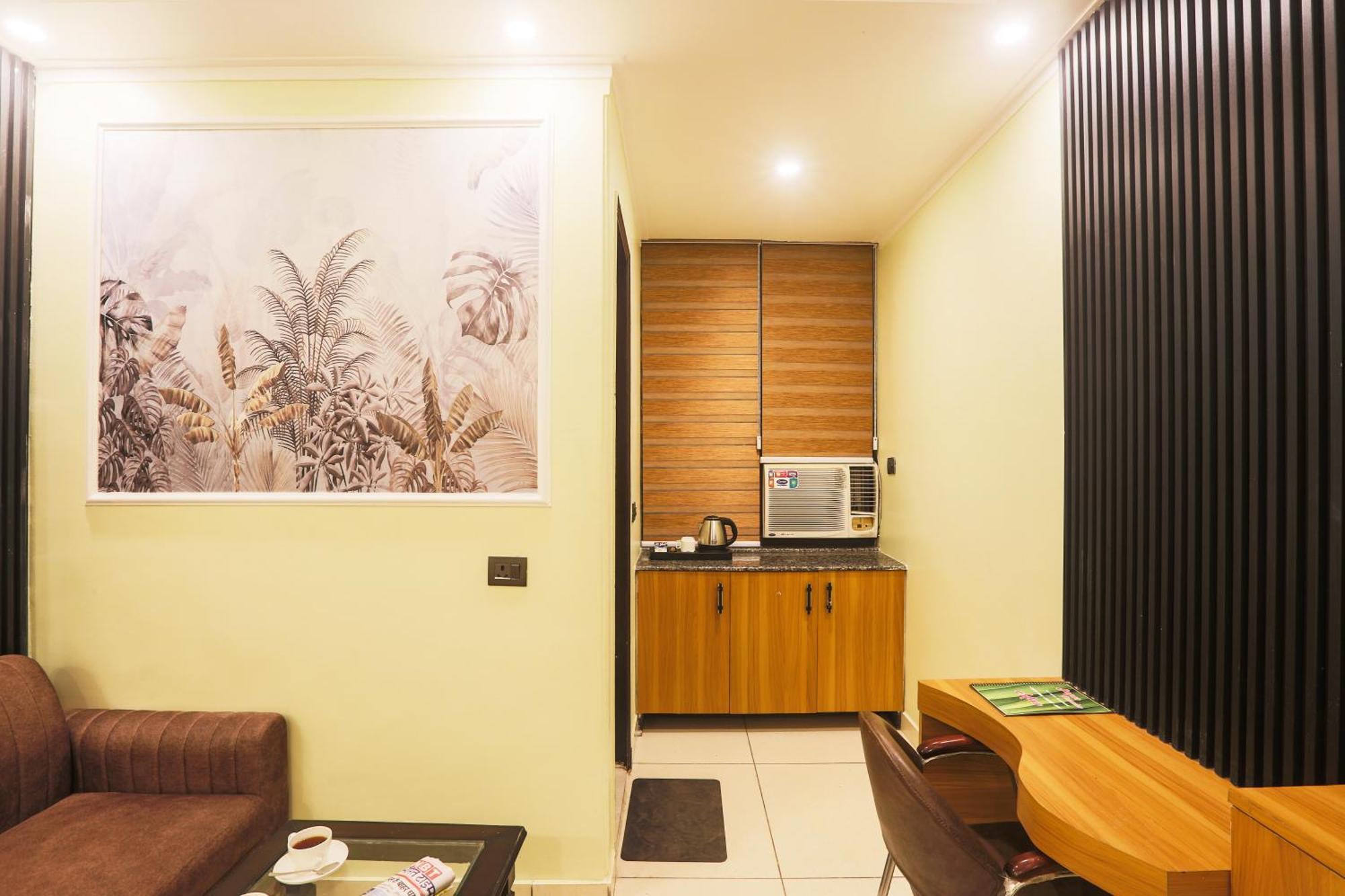 Hotel Aerostay Residency Igi Airport Delhi ニューデリー エクステリア 写真