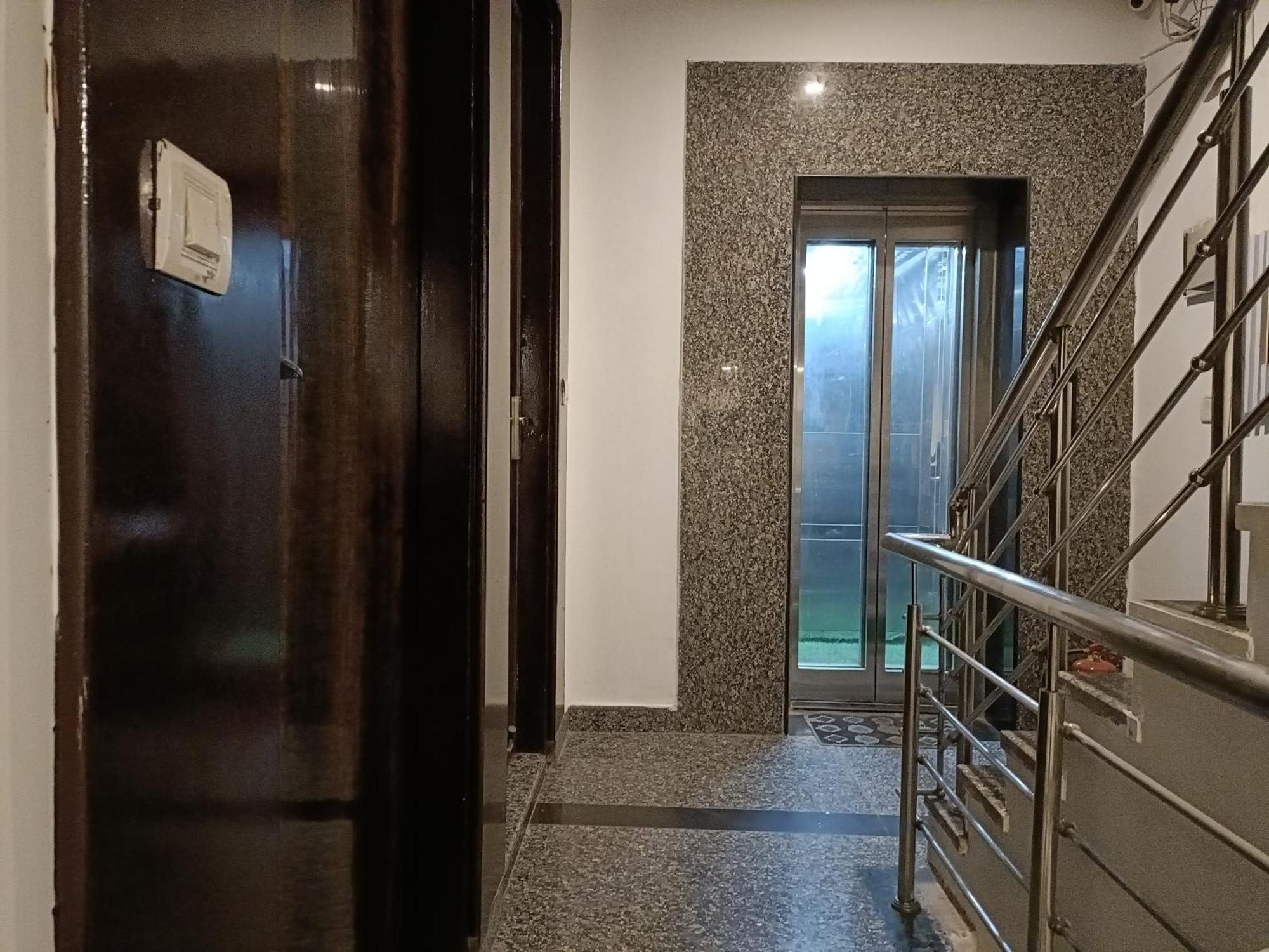 Hotel Aerostay Residency Igi Airport Delhi ニューデリー エクステリア 写真